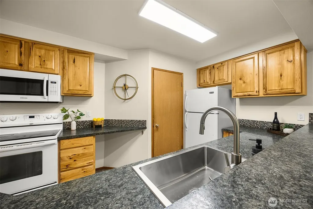433 S Lewis Street Monroe WA 98272