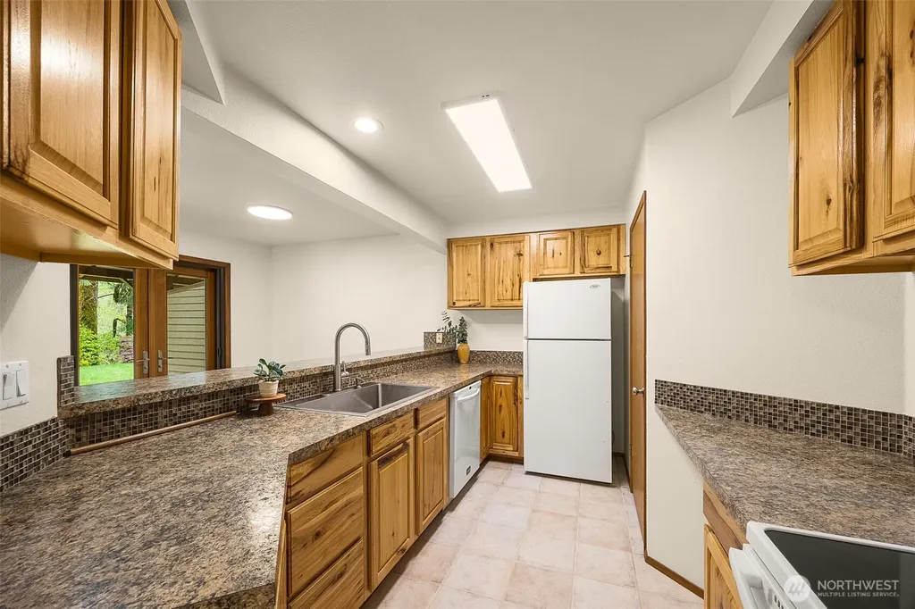 433 S Lewis Street Monroe WA 98272