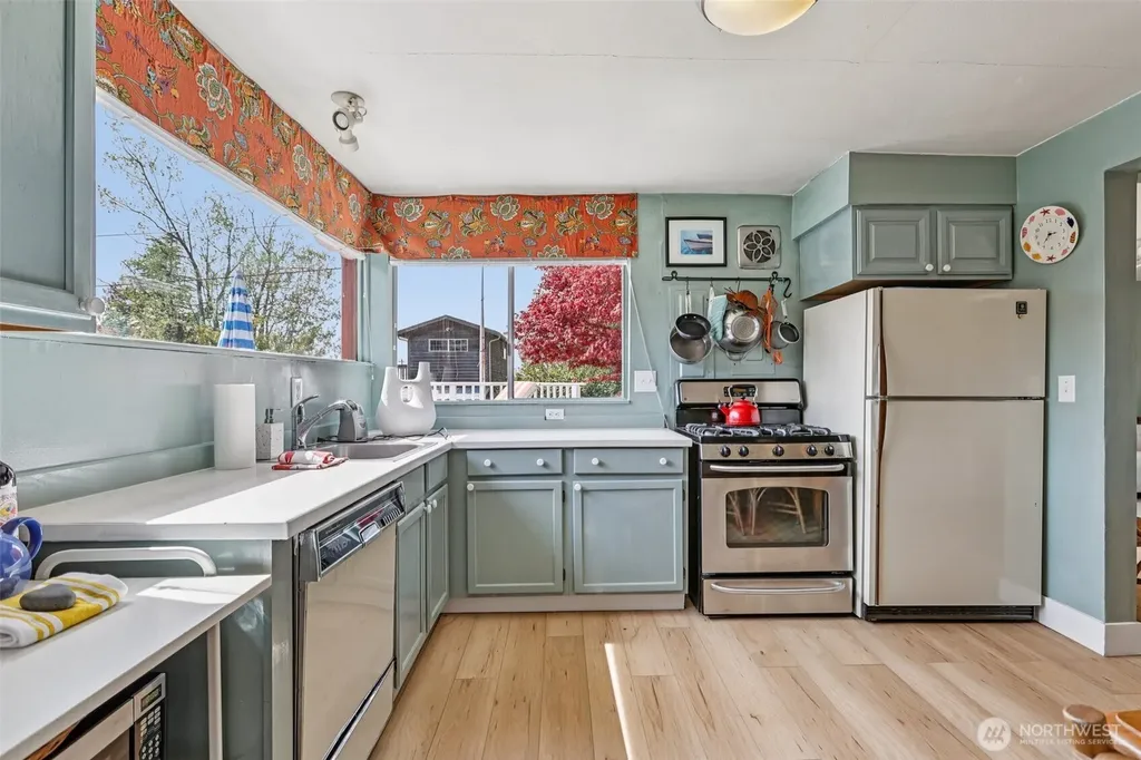 176 Maple Street Camano Island WA 98282
