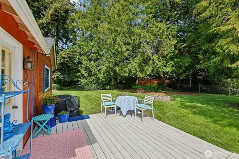 176 Maple Street Camano Island WA 98282