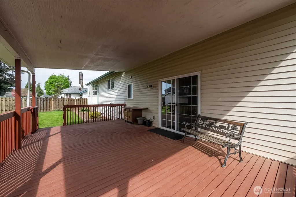 1036 Ridgeway Drive Lynden WA 98264