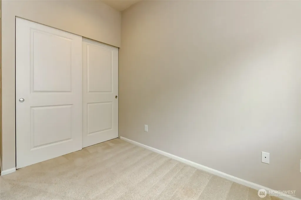 21230 40th Way S Seatac WA 98198