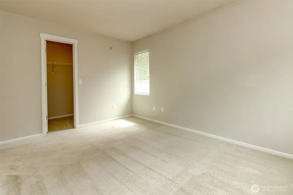 21230 40th Way S Seatac WA 98198