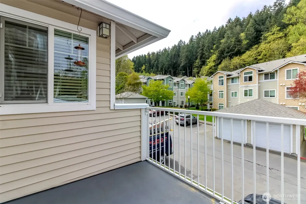 21230 40th Way S Seatac WA 98198