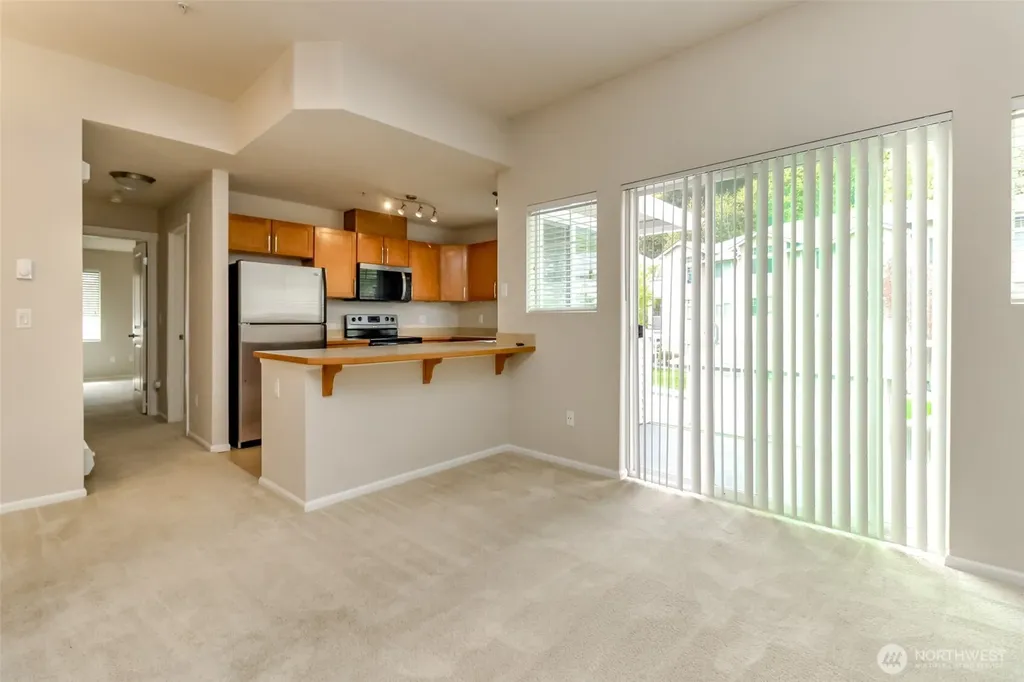 21230 40th Way S Seatac WA 98198