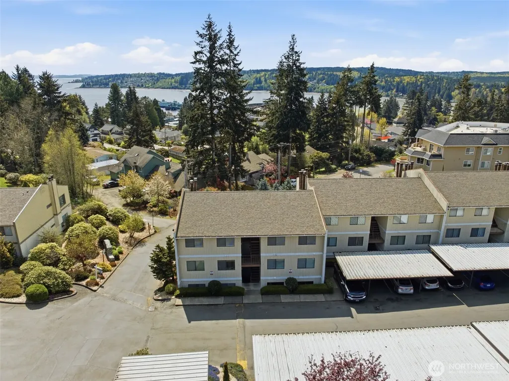 26425 Pennsylvania Avenue NE Kingston WA 98346