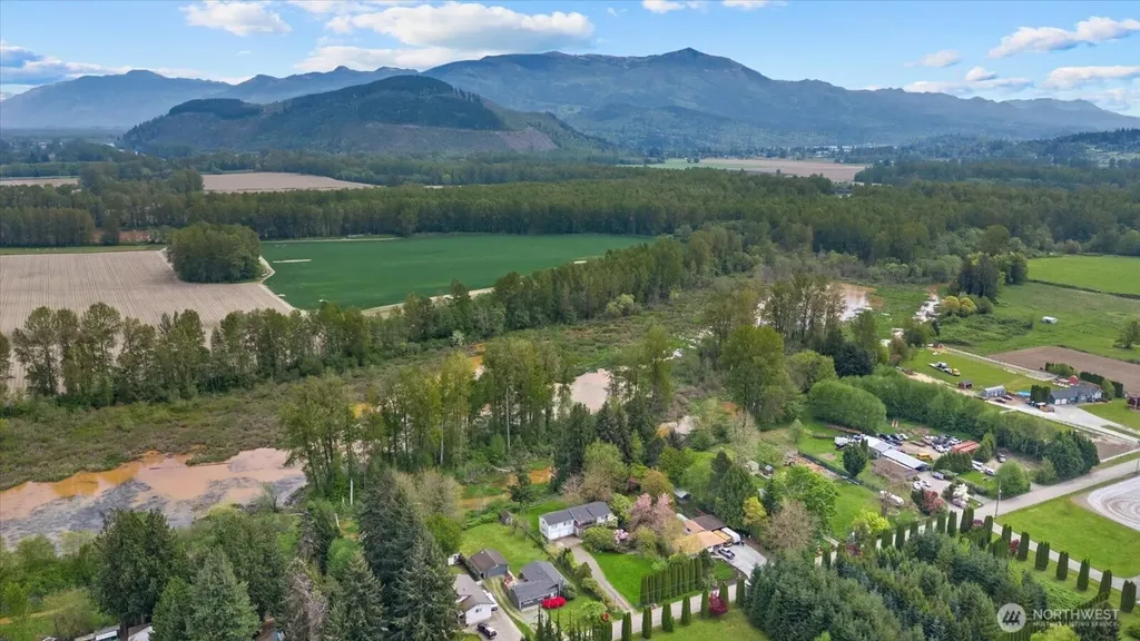 10803 Sterling Road Sedro Woolley WA 98284