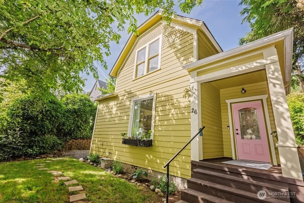 26 NE Washington Avenue Chehalis WA 98532