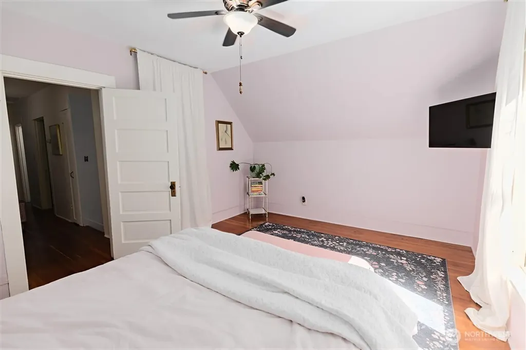 26 NE Washington Avenue Chehalis WA 98532