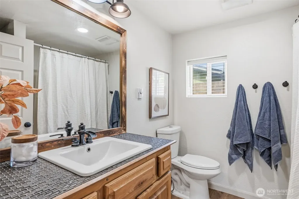 657 NW 10th Avenue Camas WA 98607