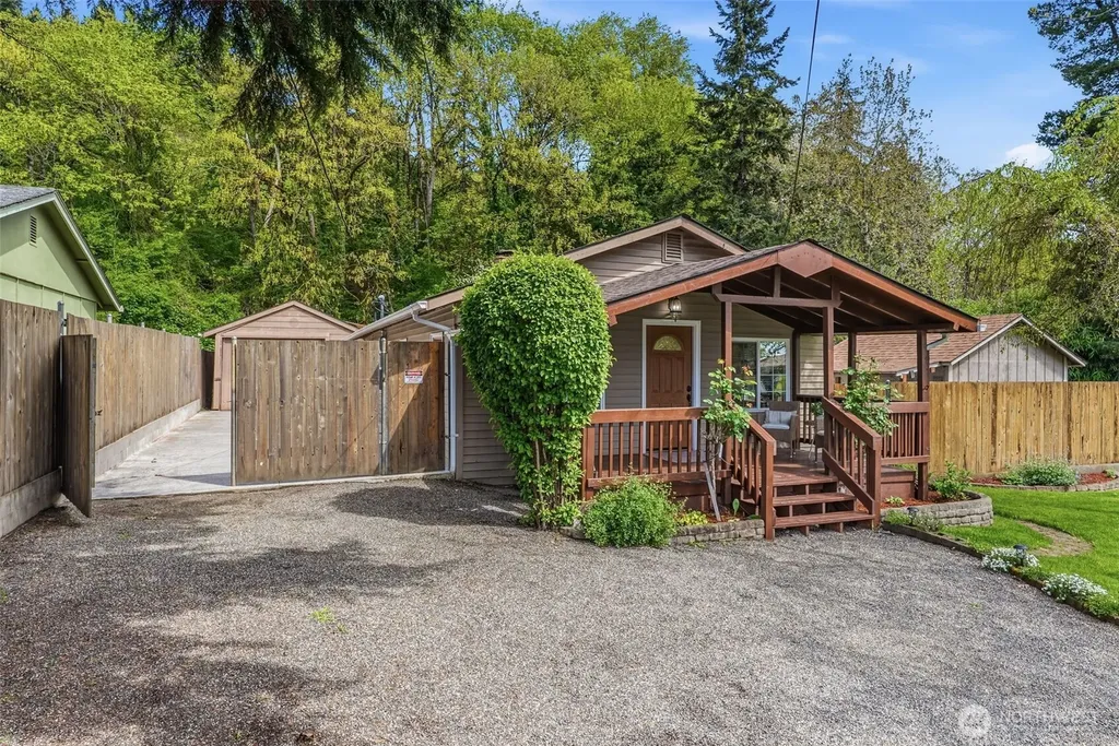 657 NW 10th Avenue Camas WA 98607