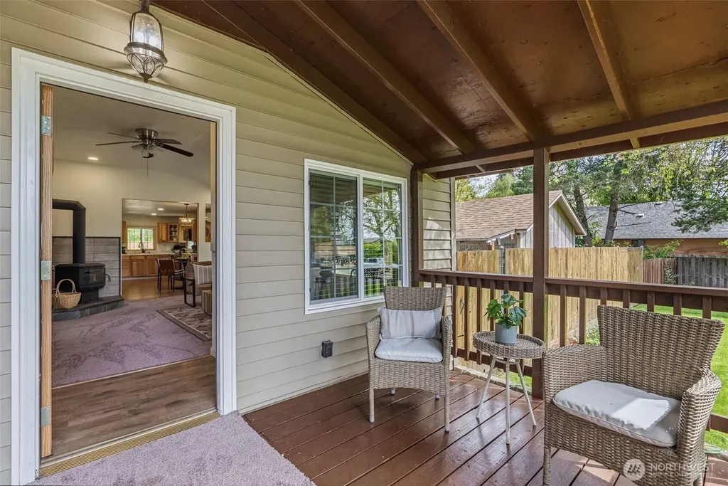 657 NW 10th Avenue Camas WA 98607