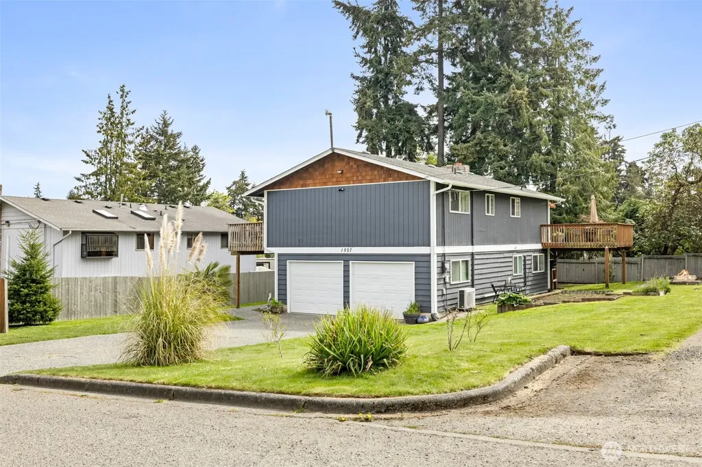 1507 S B Street Port Angeles WA 98363