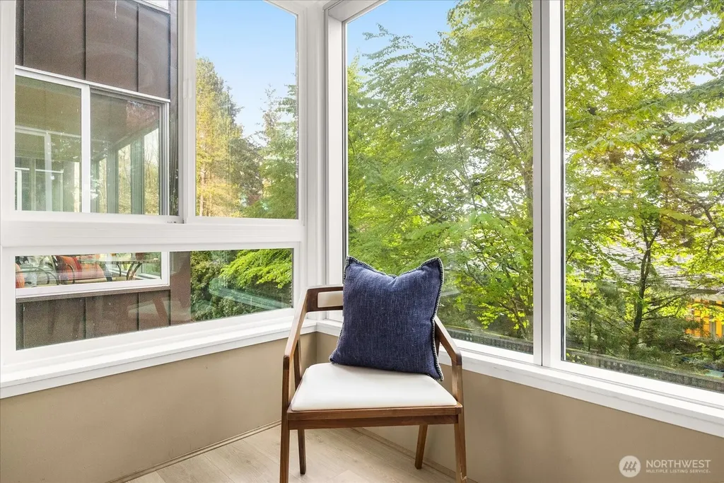 5101 NE 55th Street Seattle WA 98105