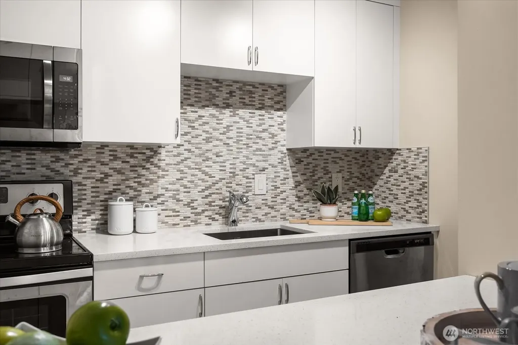 5101 NE 55th Street Seattle WA 98105