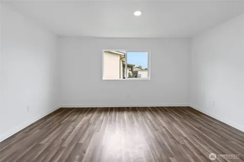 10521 60th Street Ct E Puyallup WA 98372