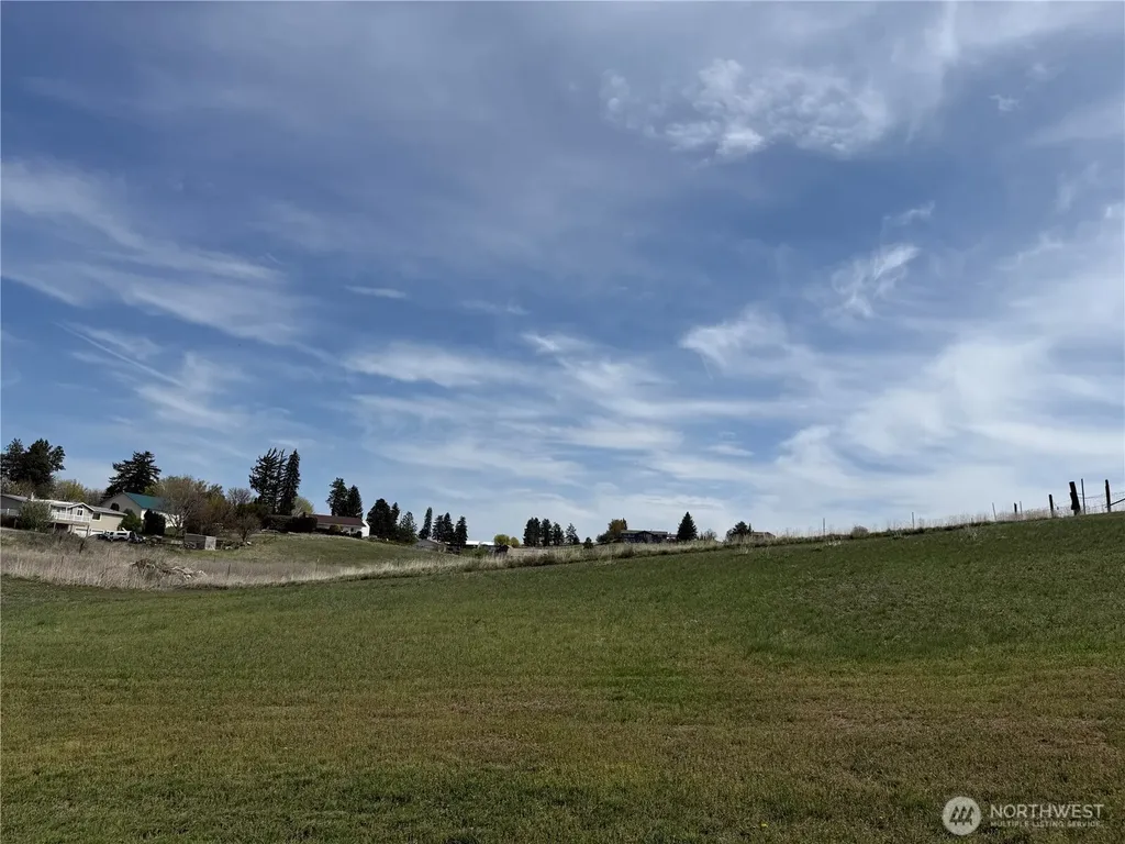 401 E Willow Street Waterville WA 98858