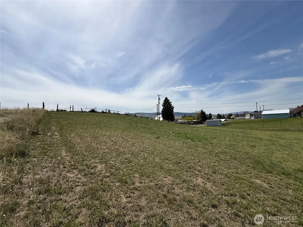 401 E Willow Street Waterville WA 98858