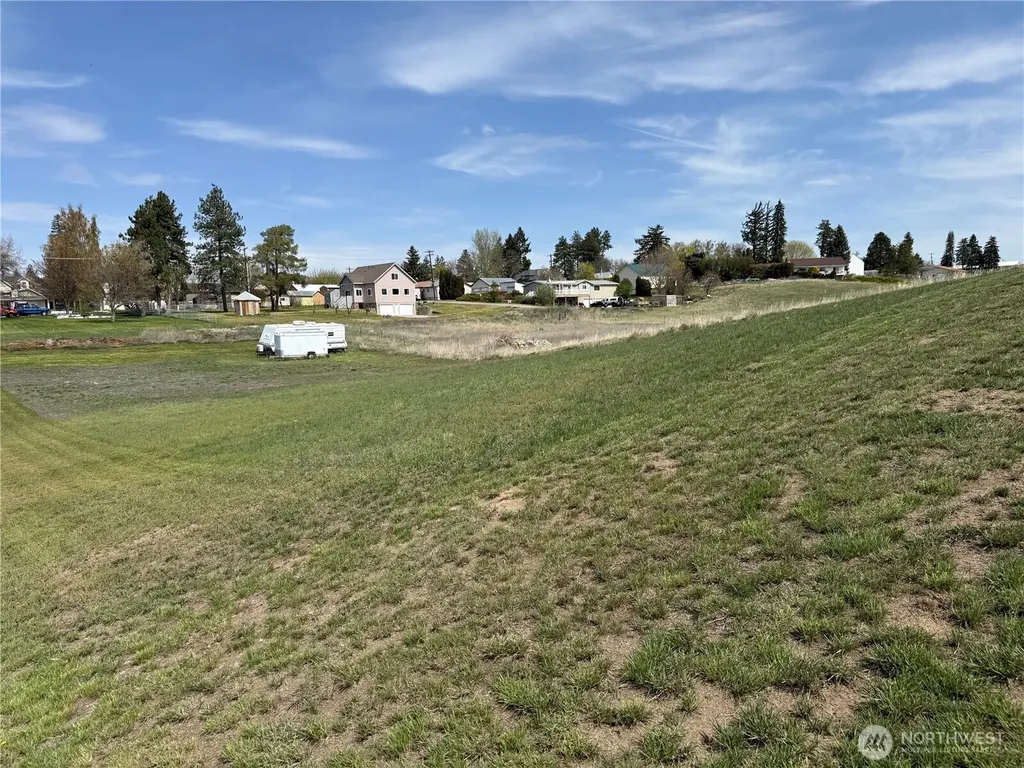 401 E Willow Street Waterville WA 98858