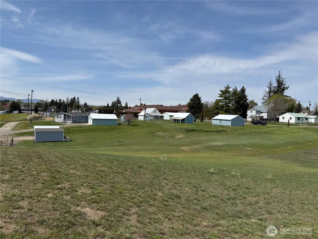 401 E Willow Street Waterville WA 98858