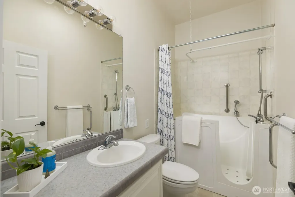 8015 18th Lane SE Lacey WA 98503