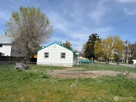 306 S Adams Street Waterville WA 98858