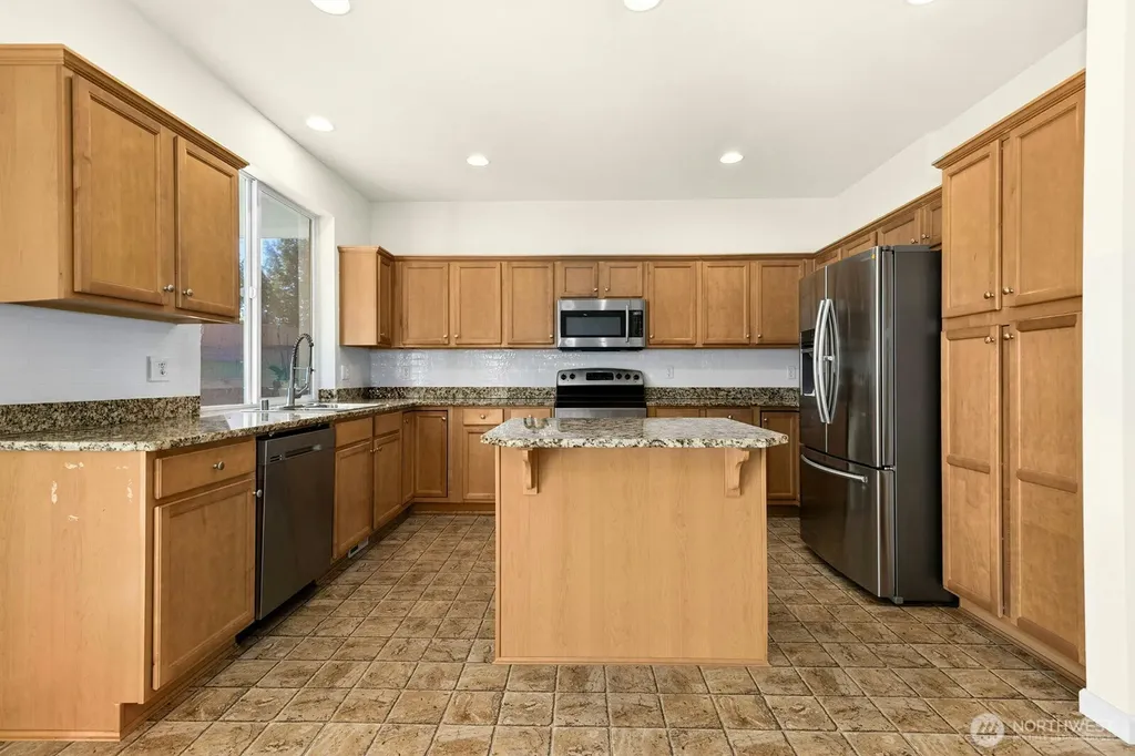2407 88th Drive NE Lake Stevens WA 98258
