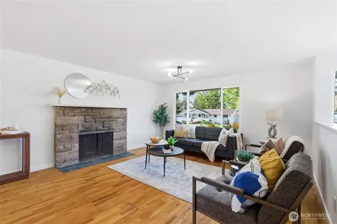 1204 E Laurel Street Kent WA 98030