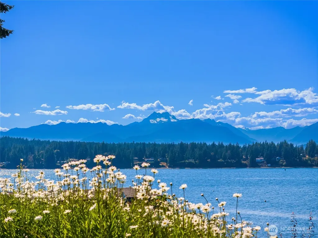13282 Seabeck Hwy NW Seabeck WA 98380