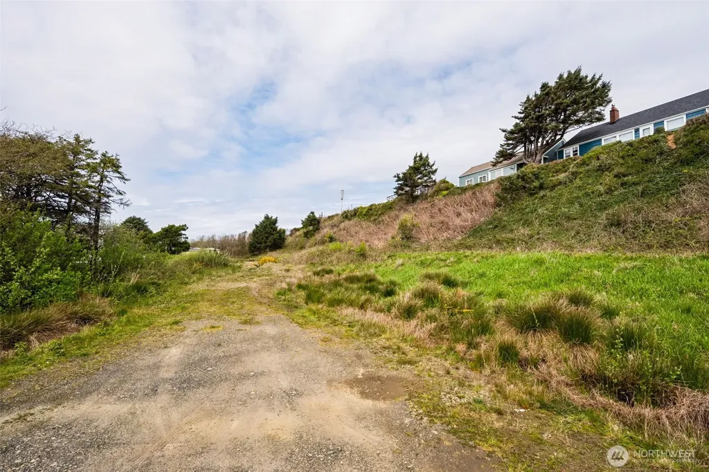 4776 Beach Lane Moclips WA 98562