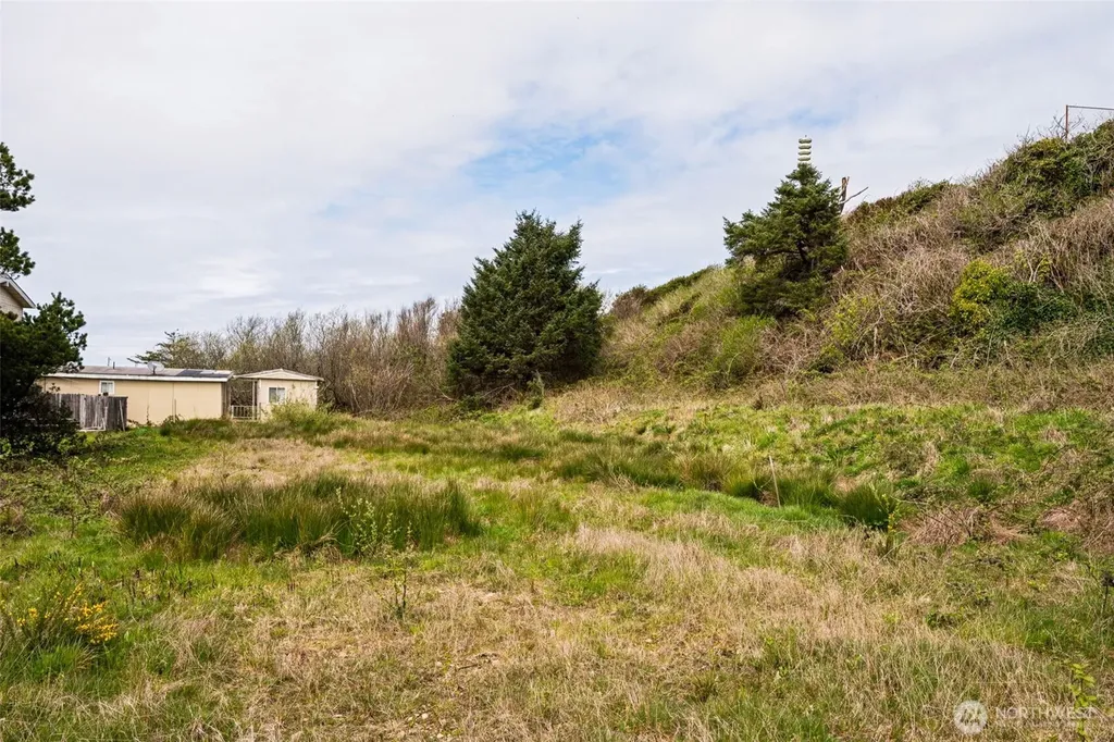 4776 Beach Lane Moclips WA 98562