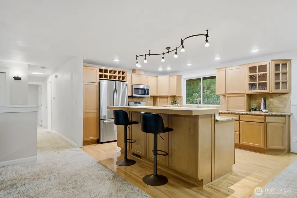 20210 107th Avenue NE Bothell WA 98011