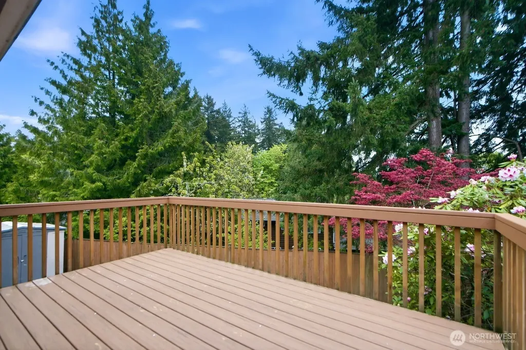 20210 107th Avenue NE Bothell WA 98011