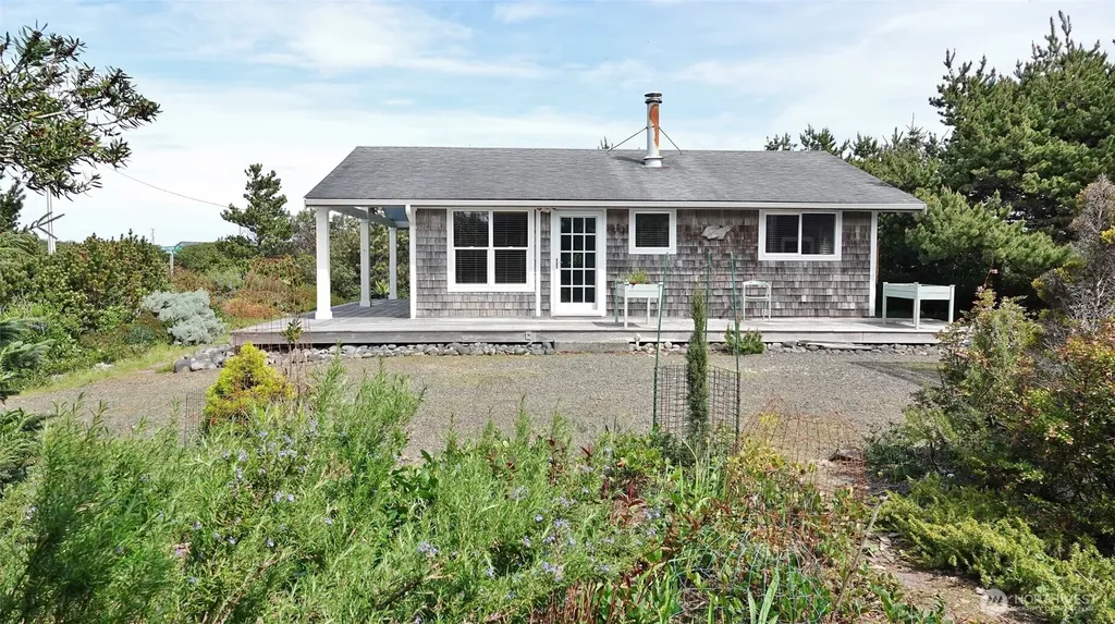 1056 Greenview Avenue SW Ocean Shores WA 98569