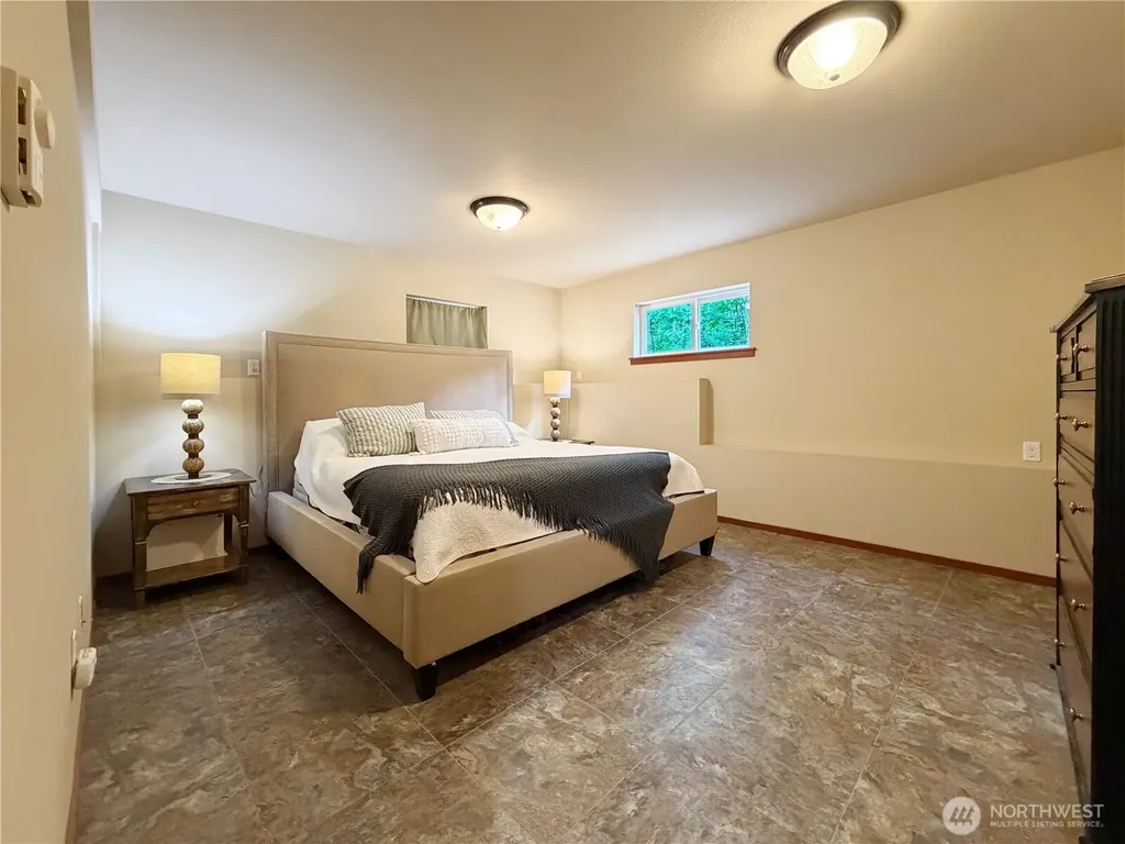 97 B Port Gardner Drive Hat Island WA 98206
