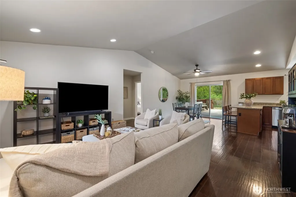 11102 288th Street E Graham WA 98338