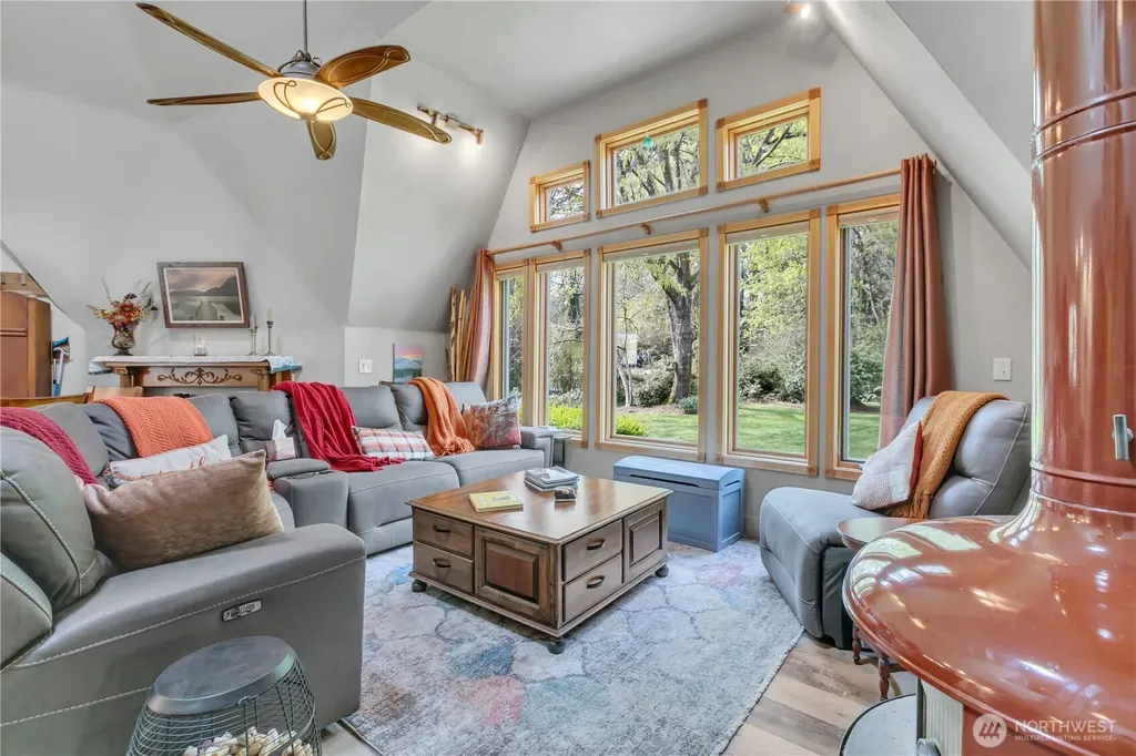13722 88th Avenue Ct NW Gig Harbor WA 98329