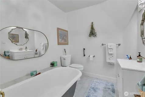 13722 88th Avenue Ct NW Gig Harbor WA 98329