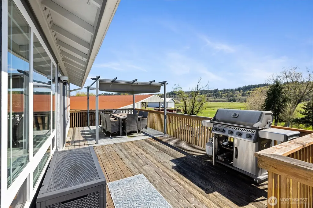 591 W Shelton Valley Road Shelton WA 98584