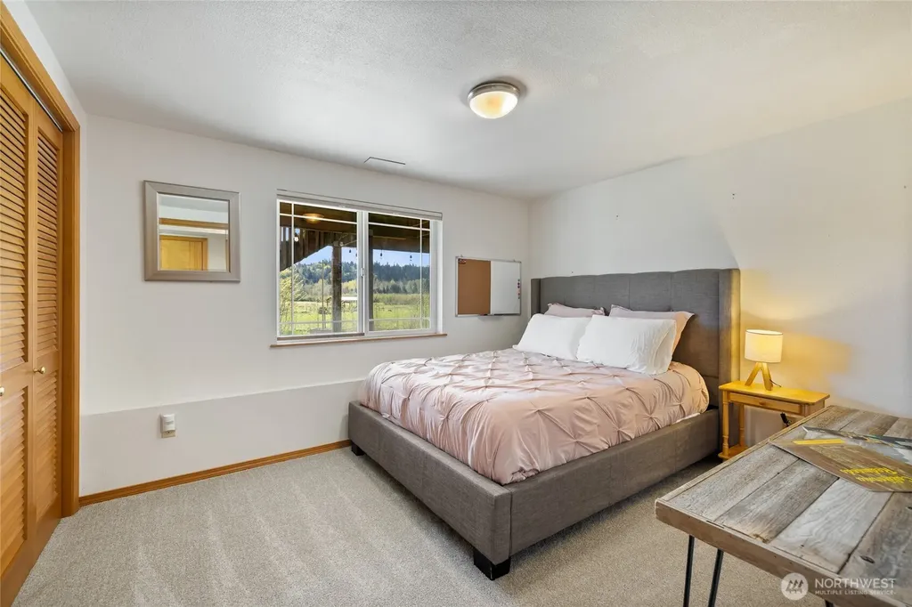 591 W Shelton Valley Road Shelton WA 98584