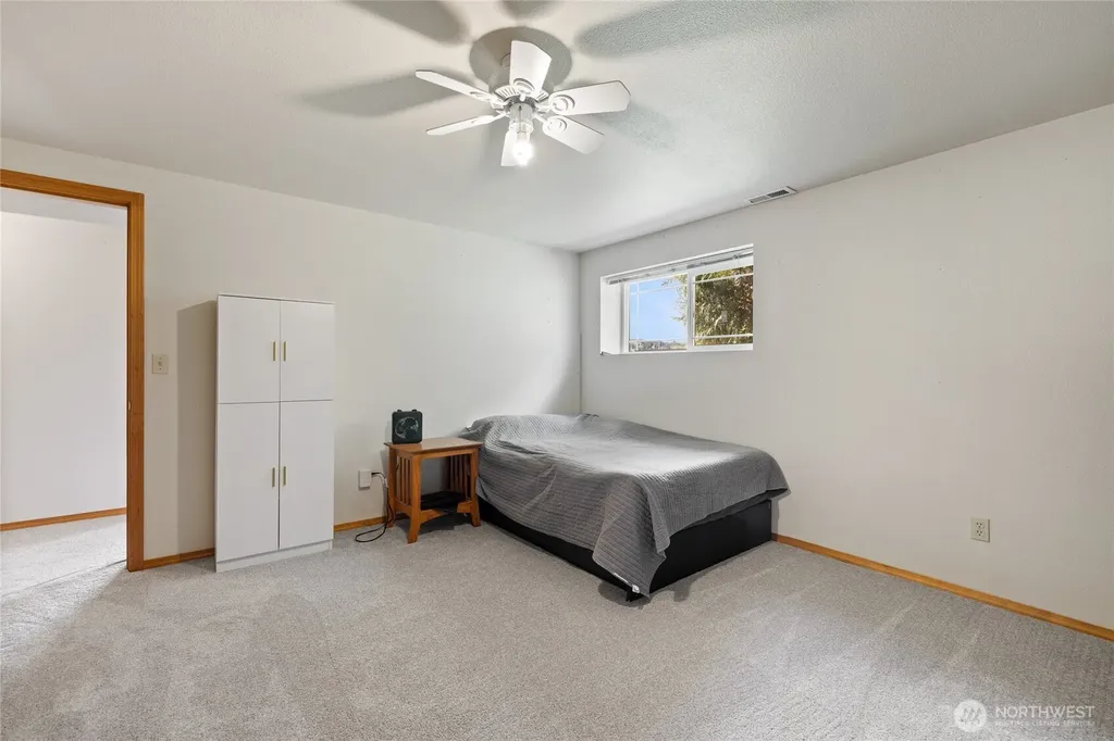 591 W Shelton Valley Road Shelton WA 98584