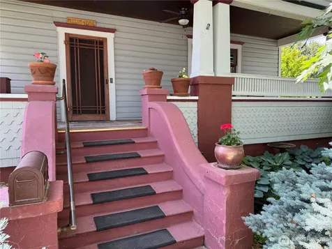 213 N 2nd Street Dayton WA 99328