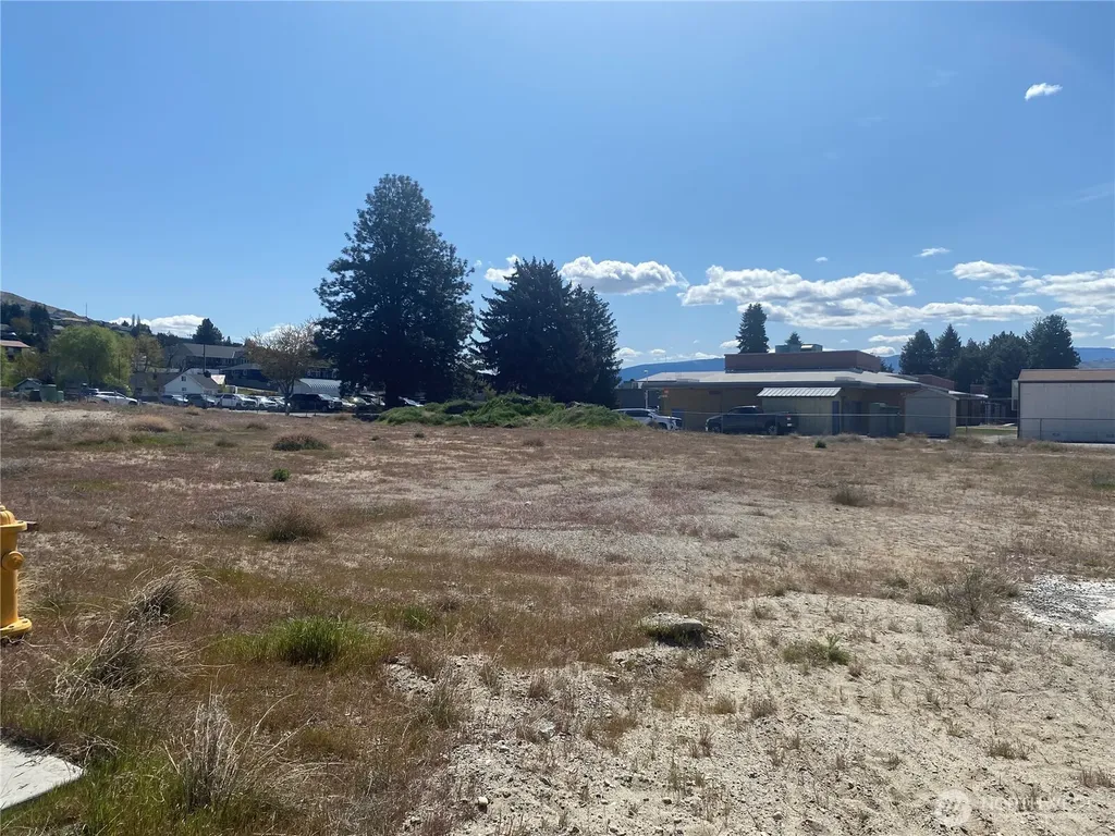 182 Harold Street NE East Wenatchee WA 98802