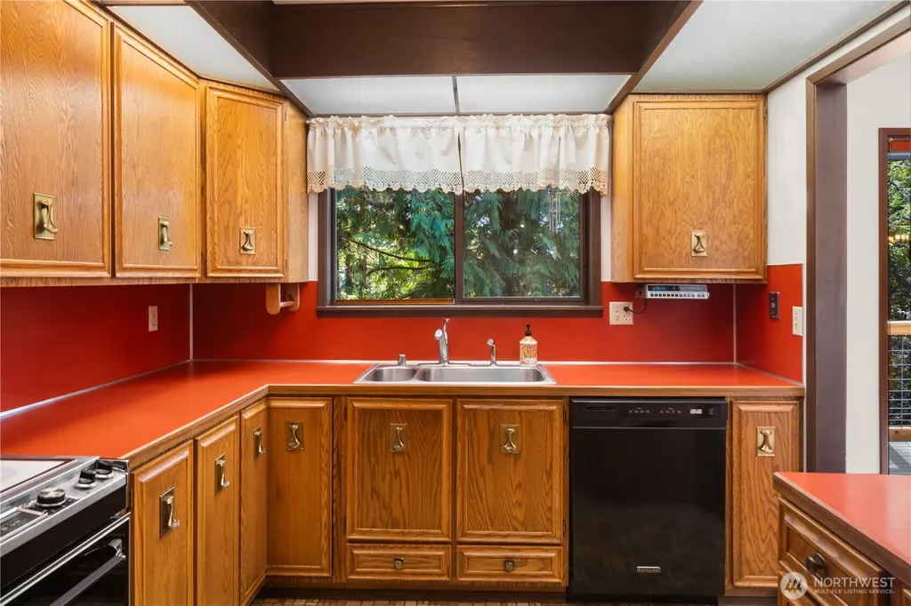 91 Drew Lane Port Ludlow WA 98365
