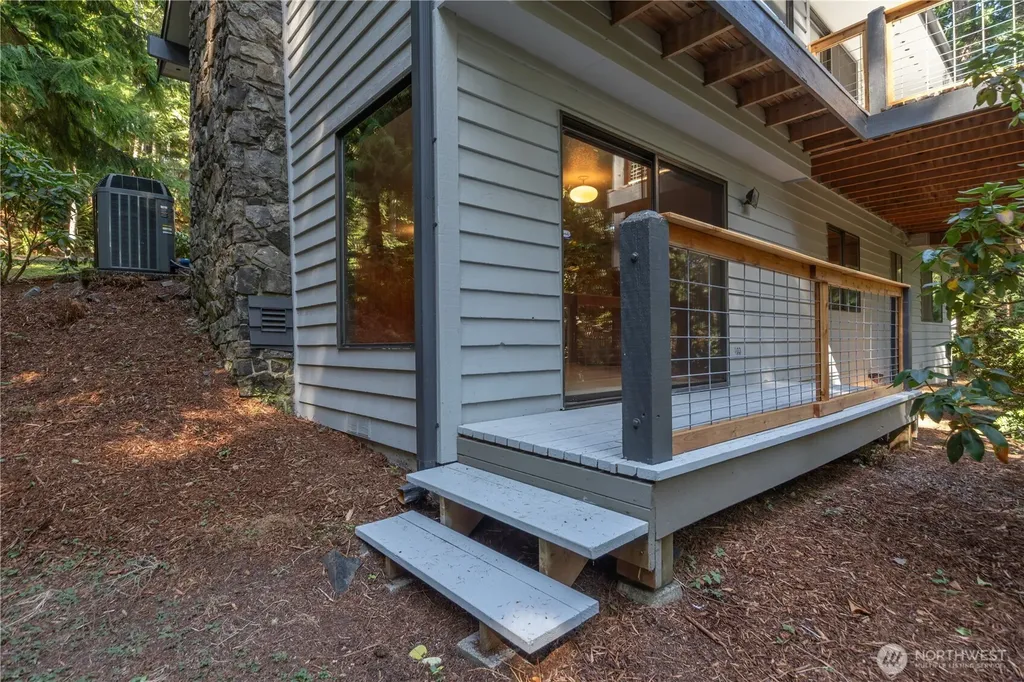 91 Drew Lane Port Ludlow WA 98365