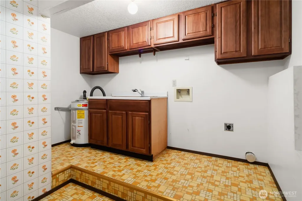 91 Drew Lane Port Ludlow WA 98365