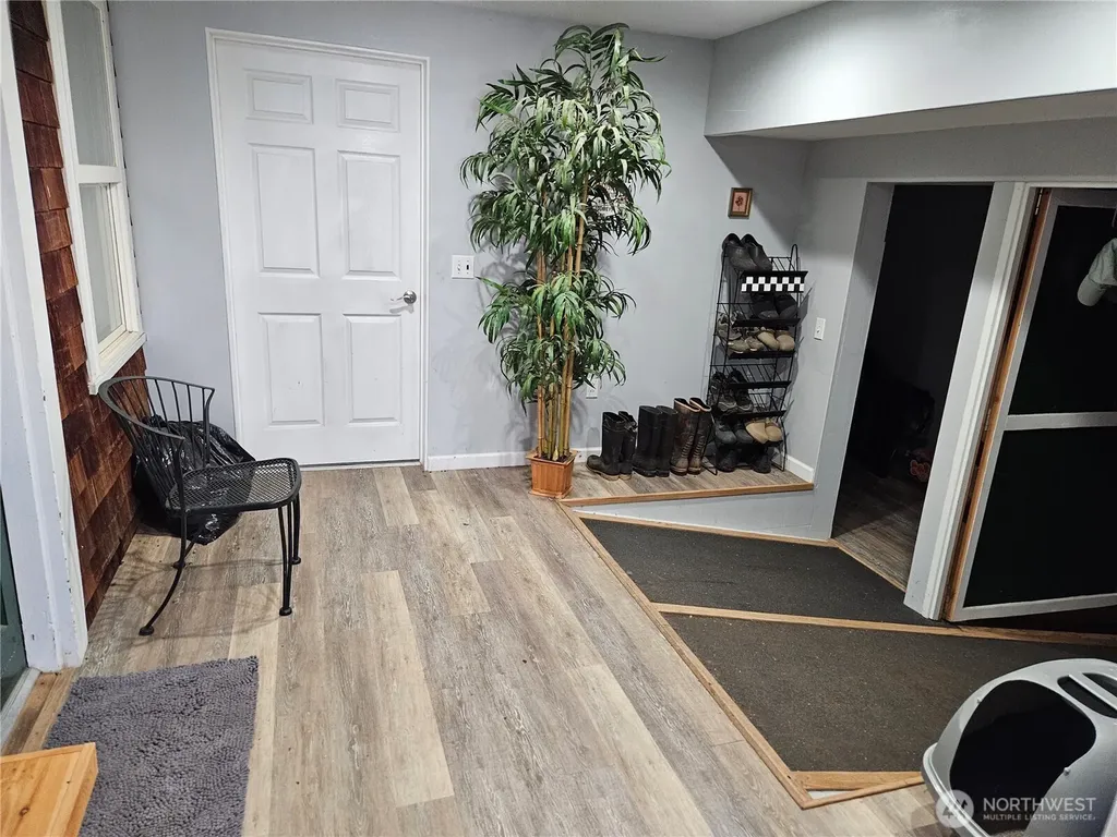 20 E Sunny Sands Road Cathlamet WA 98612