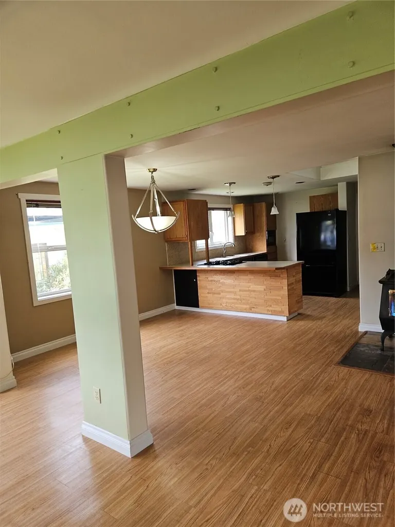 20 E Sunny Sands Road Cathlamet WA 98612