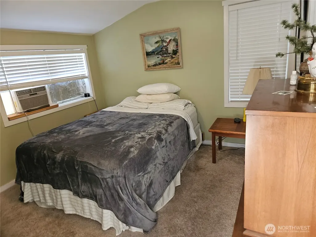 20 E Sunny Sands Road Cathlamet WA 98612