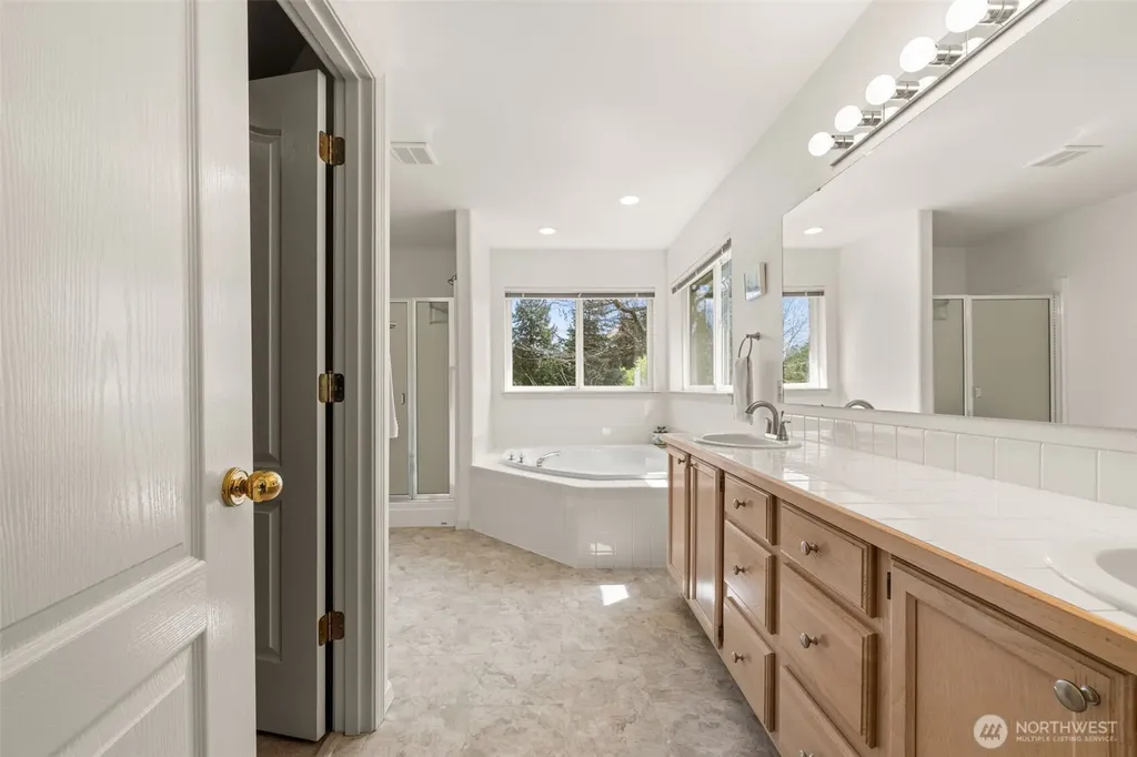 7137 Highlands Drive NE Olympia WA 98516